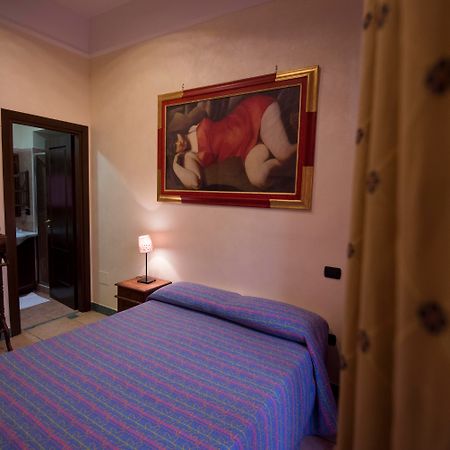 Schilizzi Hotel Наполи Екстериор снимка