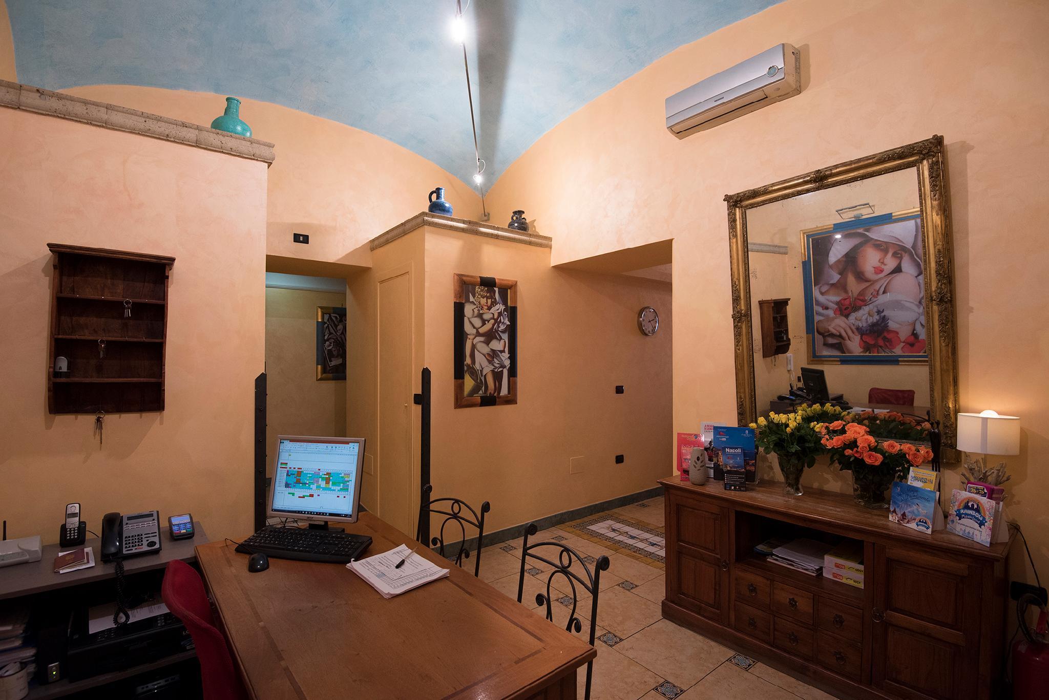 Schilizzi Hotel Наполи Екстериор снимка
