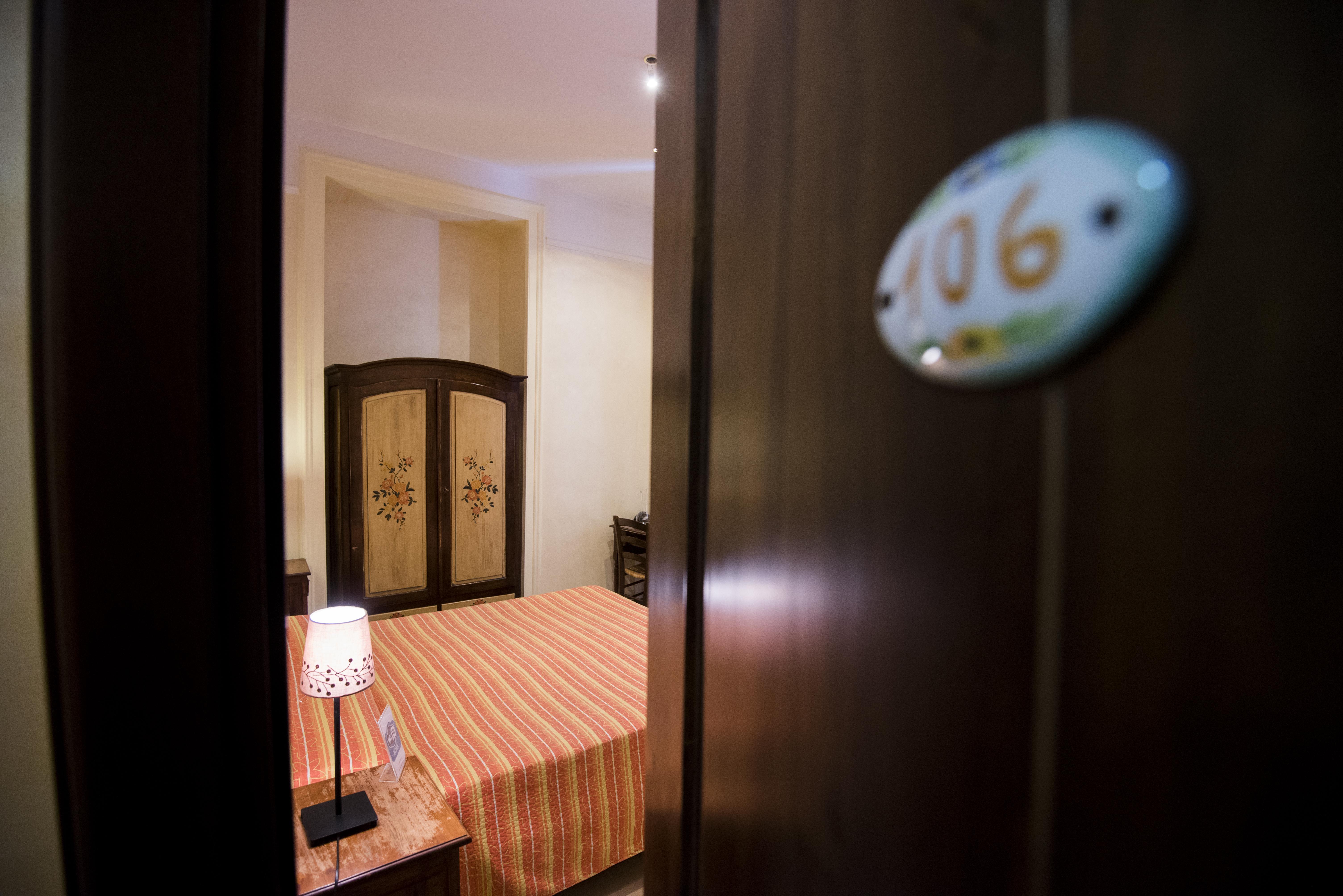 Schilizzi Hotel Наполи Екстериор снимка