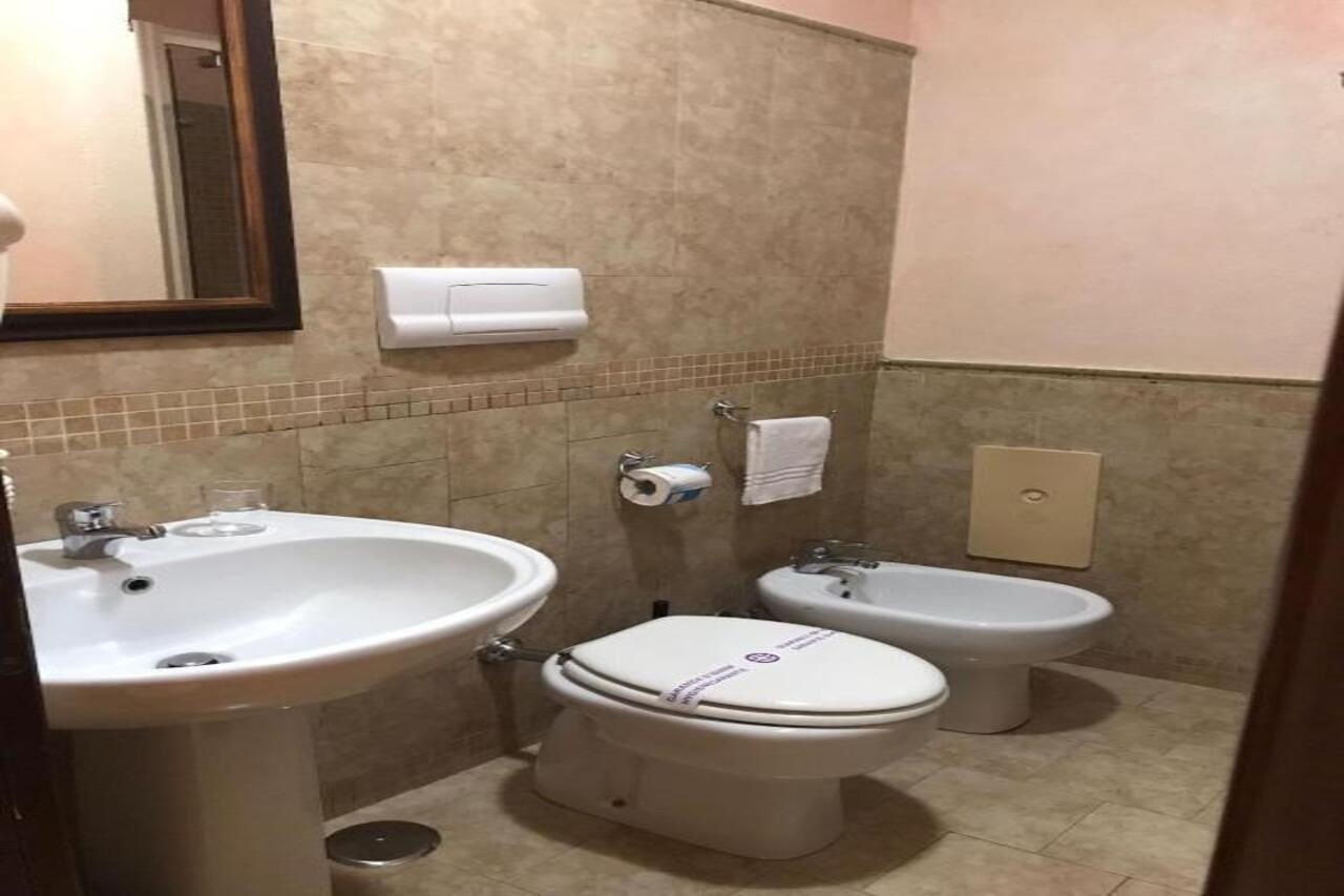 Schilizzi Hotel Наполи Екстериор снимка
