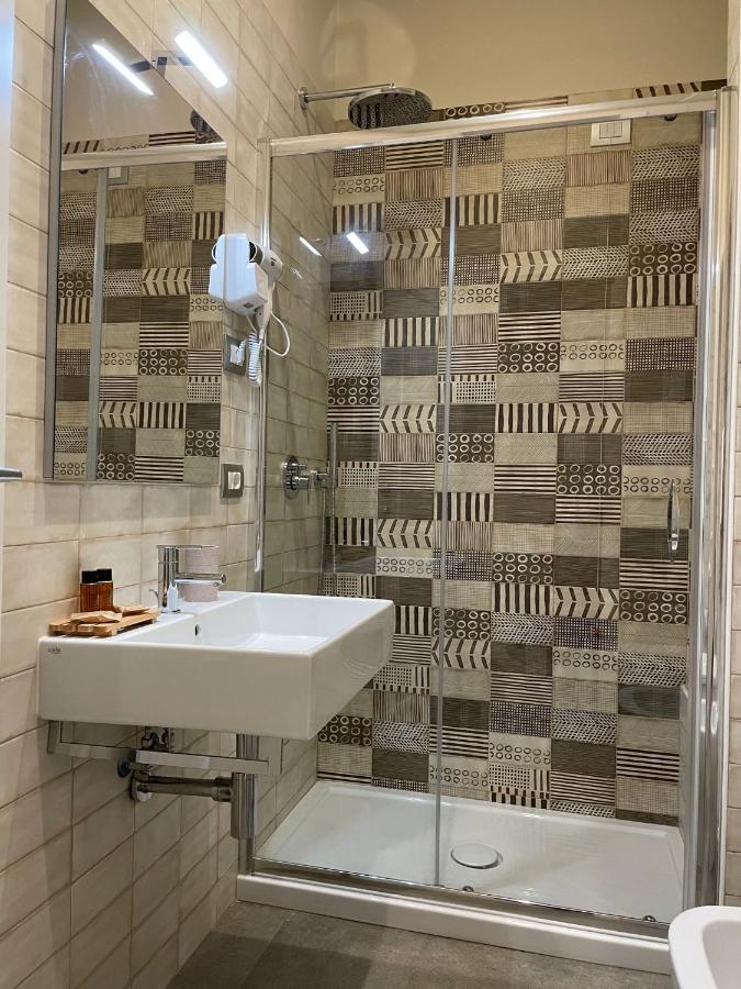 Schilizzi Hotel Наполи Екстериор снимка