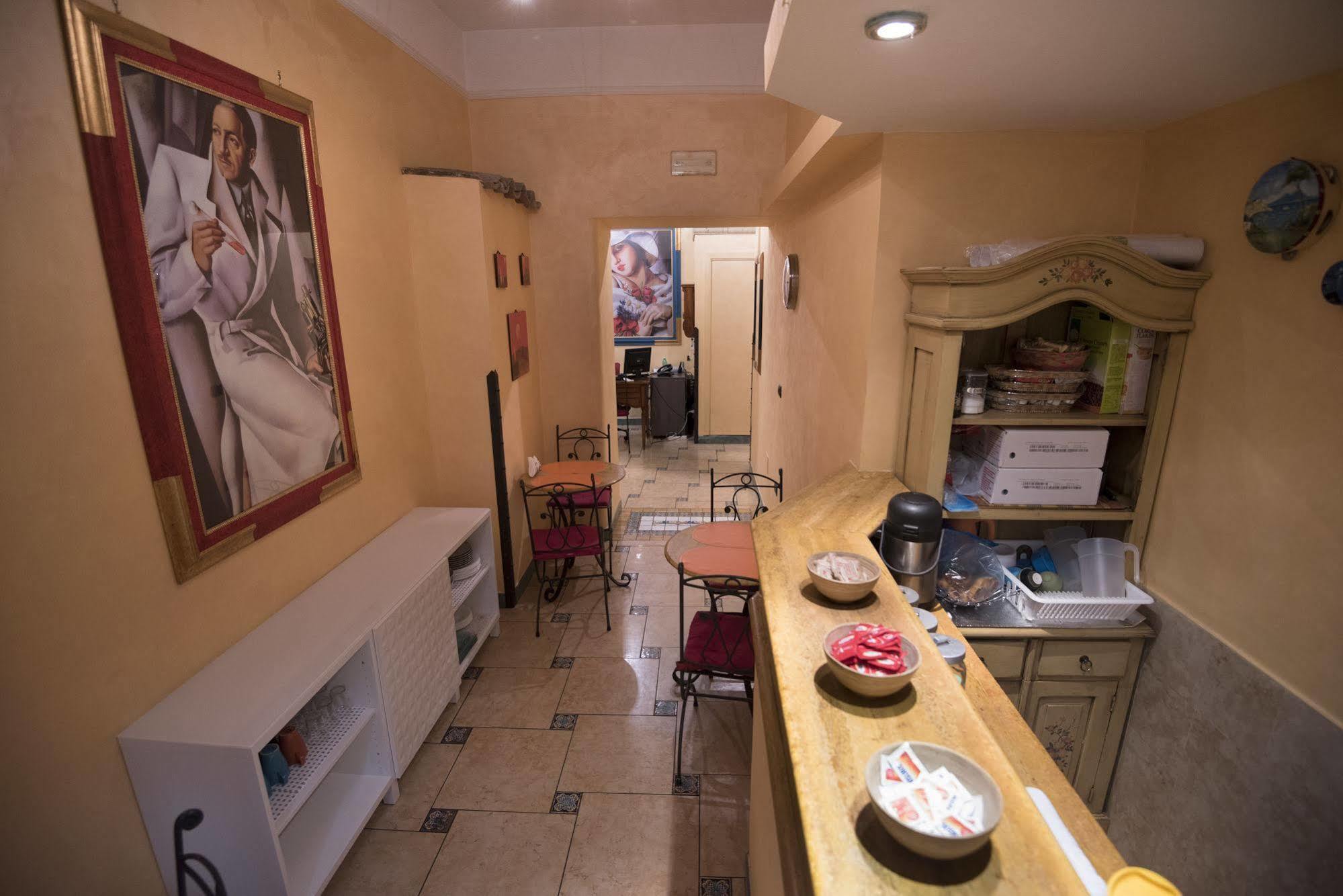 Schilizzi Hotel Наполи Екстериор снимка